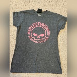 Womens Harley Davidson shirt, size large - Milwaukee Wisconsin Museum